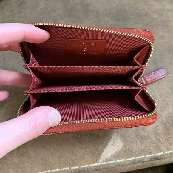 Authentic Red Chanel Wallet - Picture 3 of 6